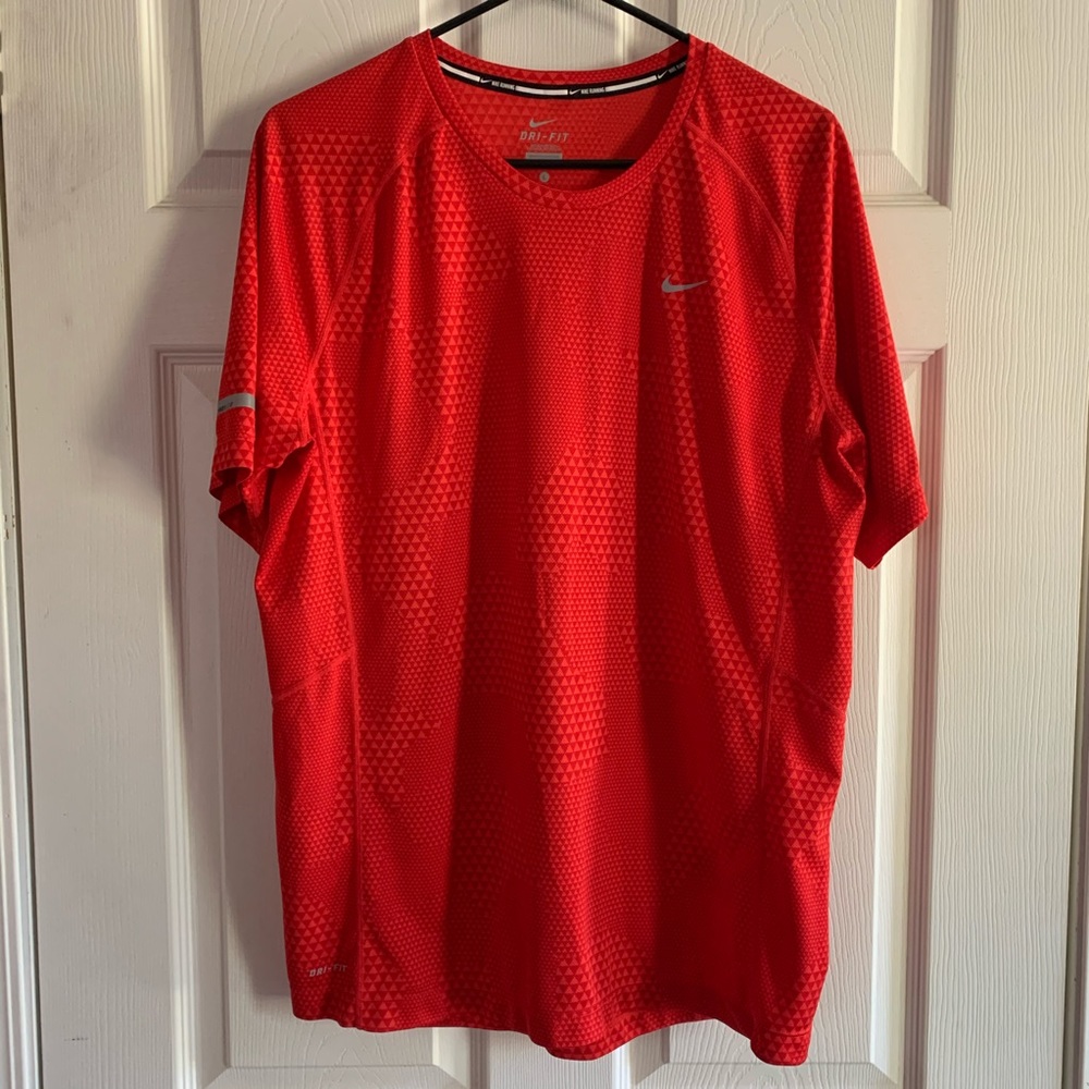 Men’s Nike Dri-Fit Shirt (L)